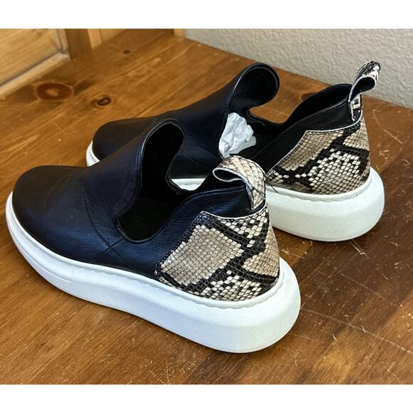 yuko imanishi + Women’s 38 Slip On Sneaker Shoe Platform Bootie Grunge Moto - Picture 2 of 12